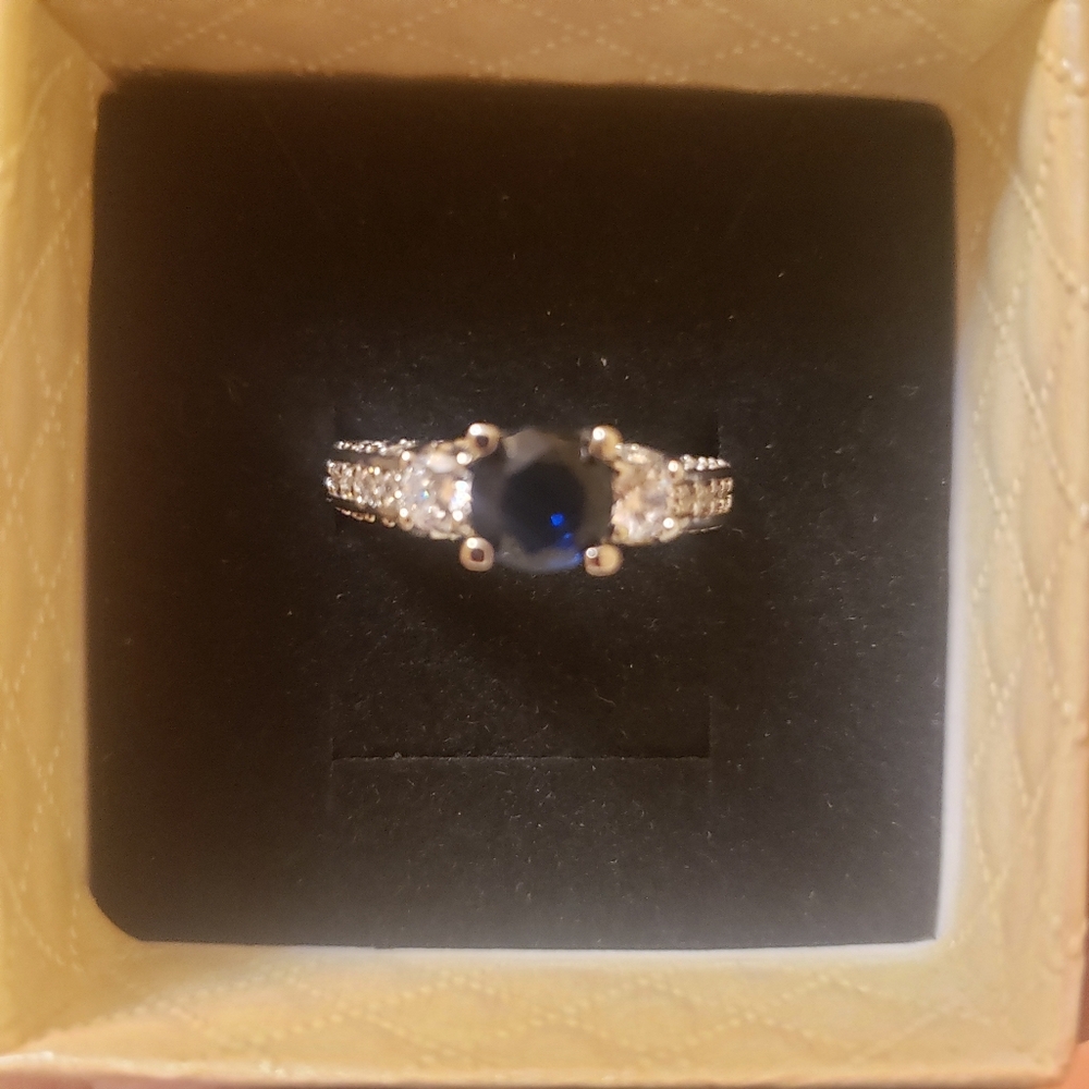 Saphire Ring
